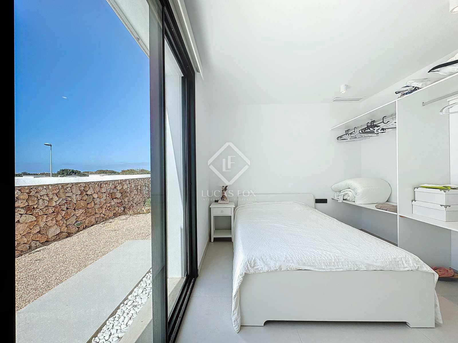 3 soverom Villa til salgs i Es Mercadal med svømmebasseng garasje - € 1 200 000 (Ref: 8141473)