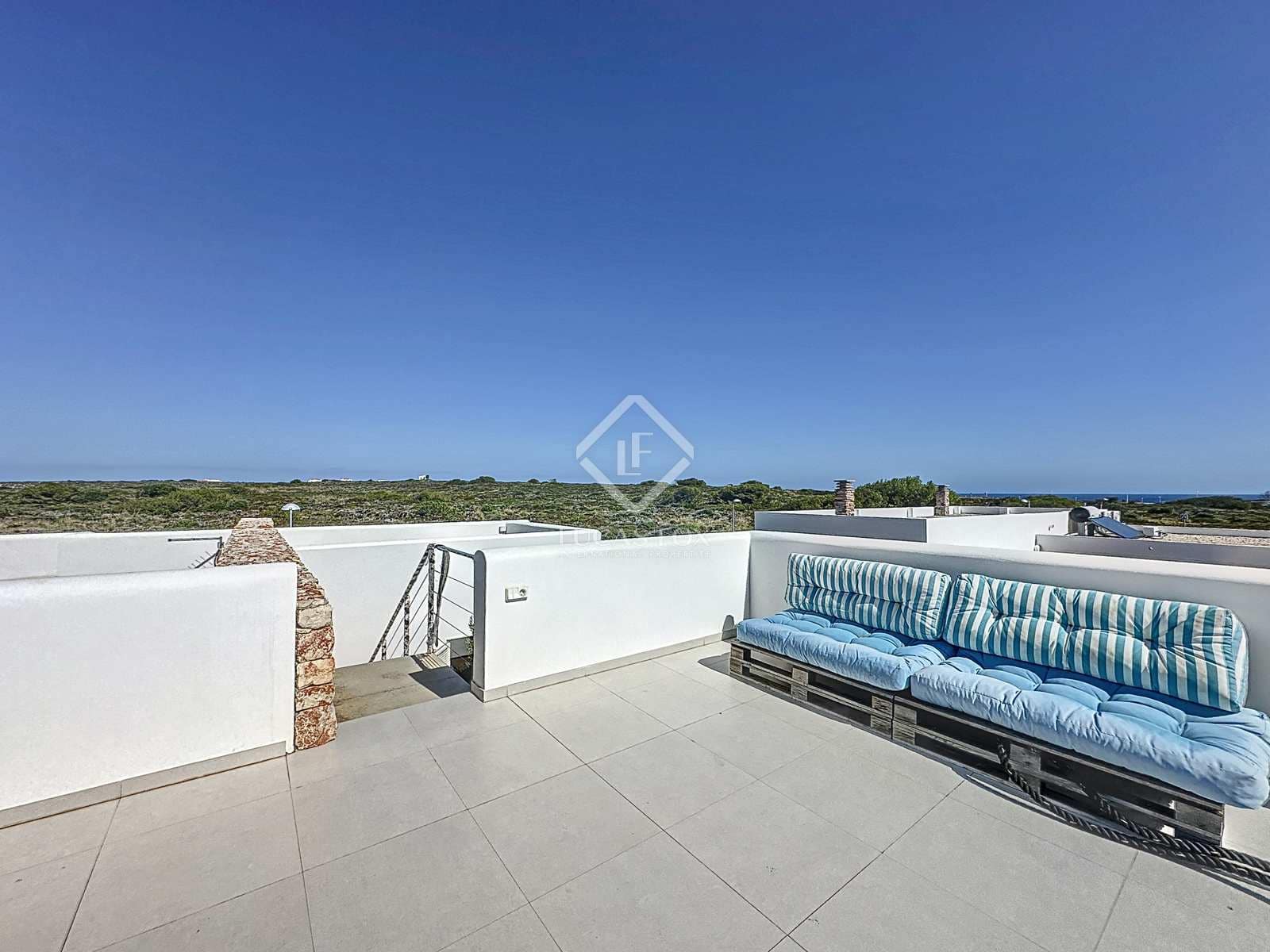 3 soverom Villa til salgs i Es Mercadal med svømmebasseng garasje - € 1 200 000 (Ref: 8141473)