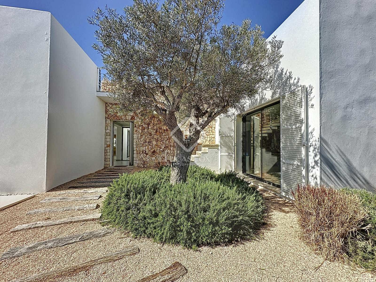 3 soverom Villa til salgs i Es Mercadal med svømmebasseng garasje - € 1 200 000 (Ref: 8141473)