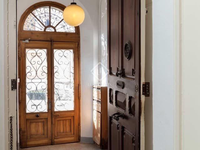 18 bedroom Commercial for sale in Olot - € 750,000 (Ref: 8149529)