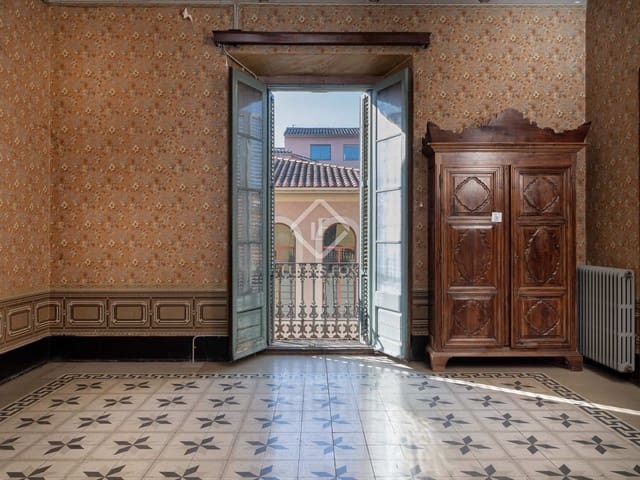 18 bedroom Commercial for sale in Olot - € 750,000 (Ref: 8149529)