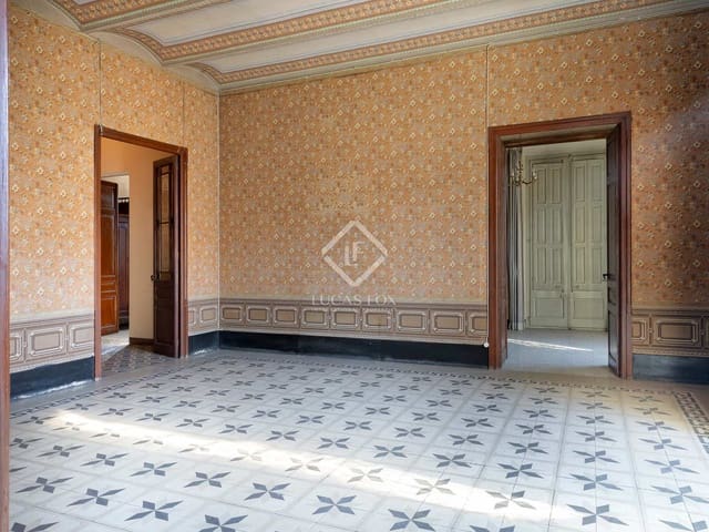 18 bedroom Commercial for sale in Olot - € 750,000 (Ref: 8149529)