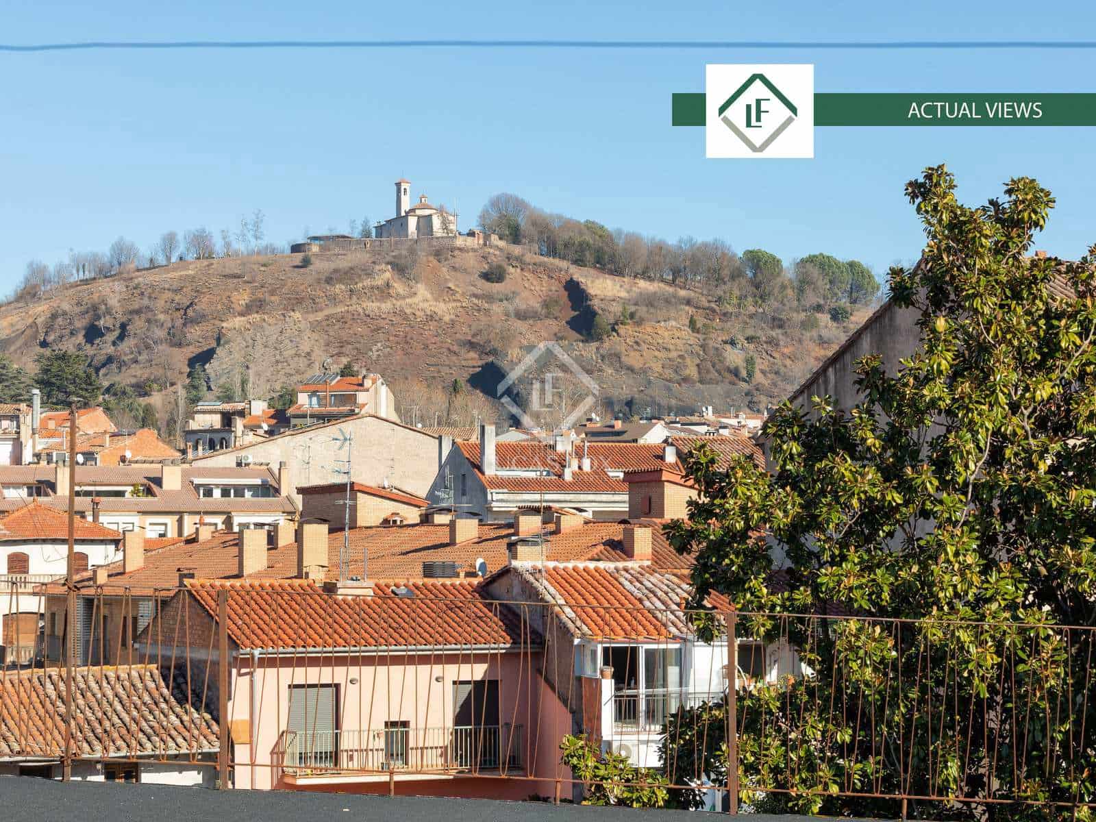 18 soveværelse Erhverv til salg i Olot - € 750.000 (Ref: 8149529)