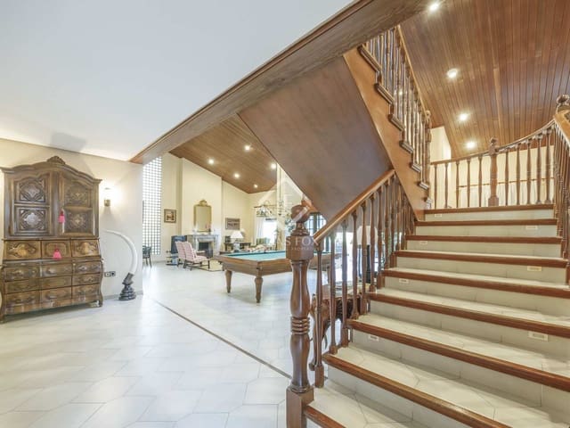 7 soverom Villa til salgs i L'Eliana med svømmebasseng garasje - € 1 295 000 (Ref: 8149961)