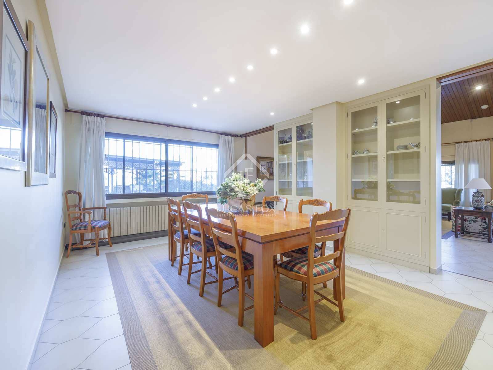 7 soveværelse Villa til salg i L'Eliana med swimmingpool garage - € 1.295.000 (Ref: 8149961)