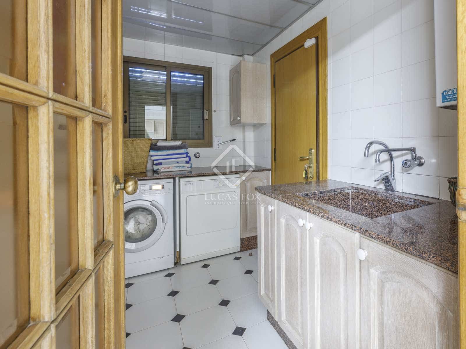 7 soveværelse Villa til salg i L'Eliana med swimmingpool garage - € 1.295.000 (Ref: 8149961)