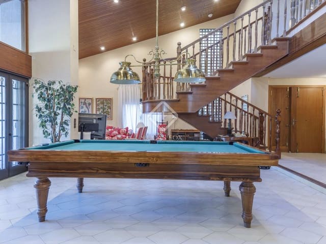 7 soverom Villa til salgs i L'Eliana med svømmebasseng garasje - € 1 295 000 (Ref: 8149961)