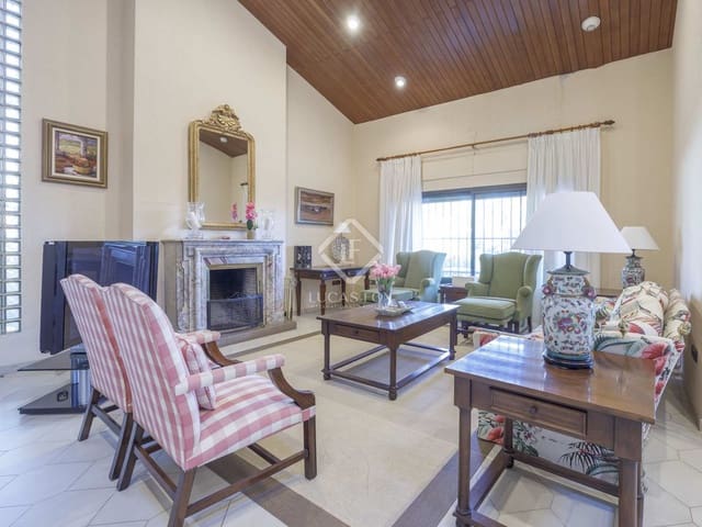 7 soverom Villa til salgs i L'Eliana med svømmebasseng garasje - € 1 295 000 (Ref: 8149961)