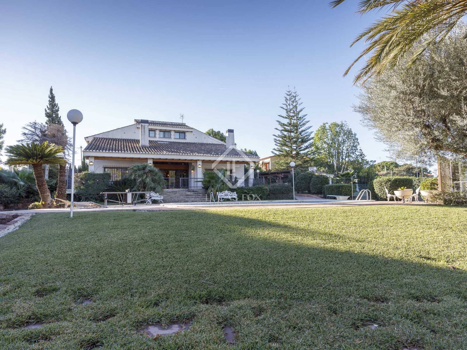 7 soveværelse Villa til salg i L'Eliana med swimmingpool garage - € 1.295.000 (Ref: 8149961)