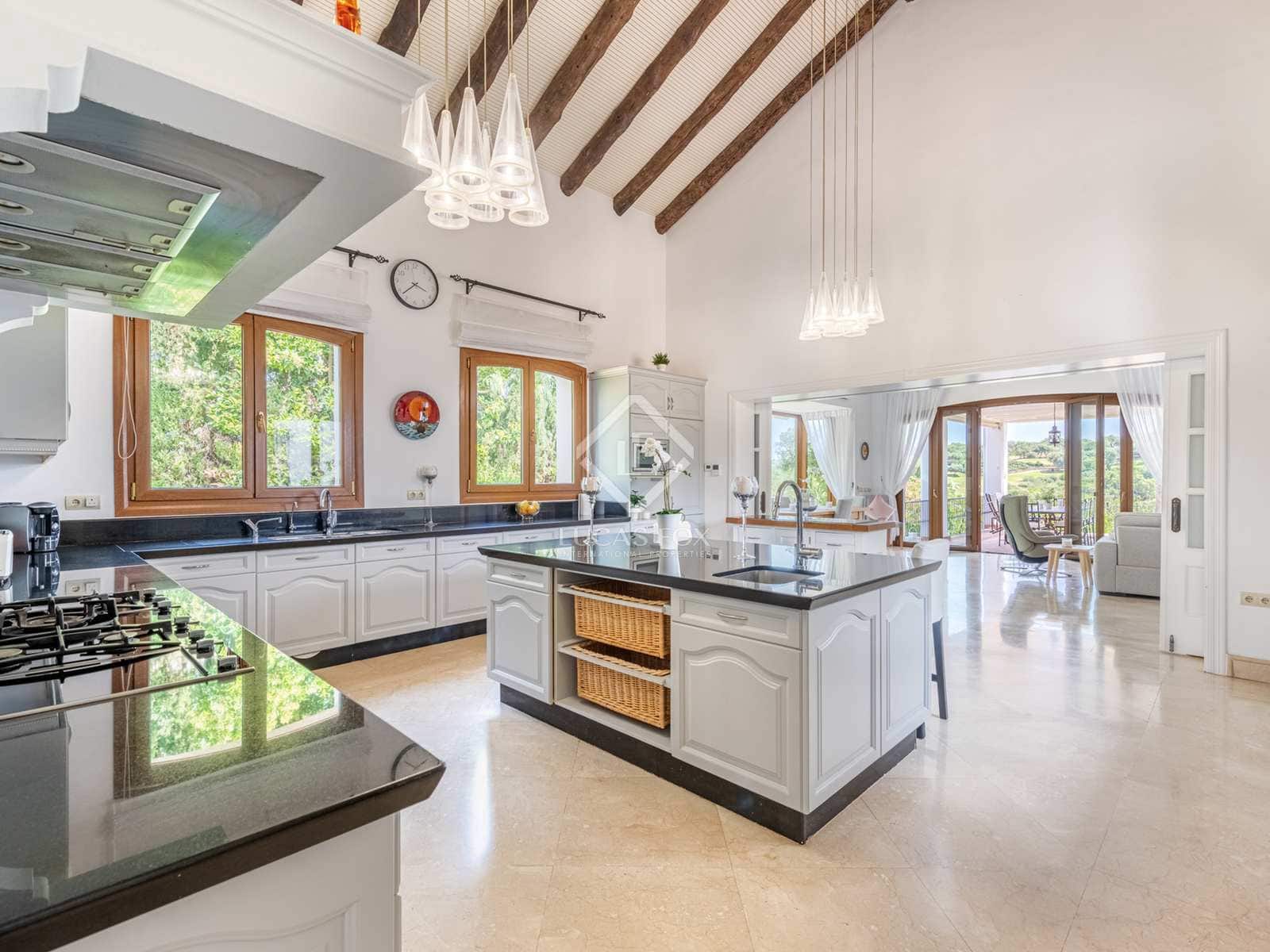 7 slaapkamer Villa te koop in Sotogrande met zwembad garage - € 5.200.000 (Ref: 8151131)