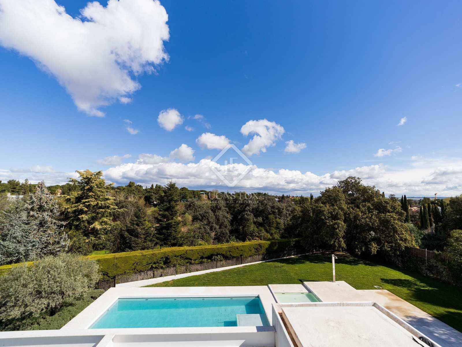 6 soveværelse Villa til salg i Madrid by med swimmingpool garage - € 6.400.000 (Ref: 8155481)