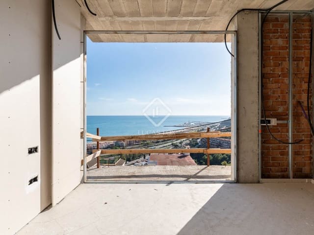 Chalet de 4 habitaciones en Les Botigues de Sitges, Sitges en venta con piscina garaje - 2.650.000 € (Ref: 8163337)