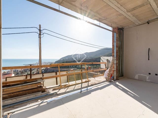 Chalet de 4 habitaciones en Les Botigues de Sitges, Sitges en venta con piscina garaje - 2.650.000 € (Ref: 8163337)