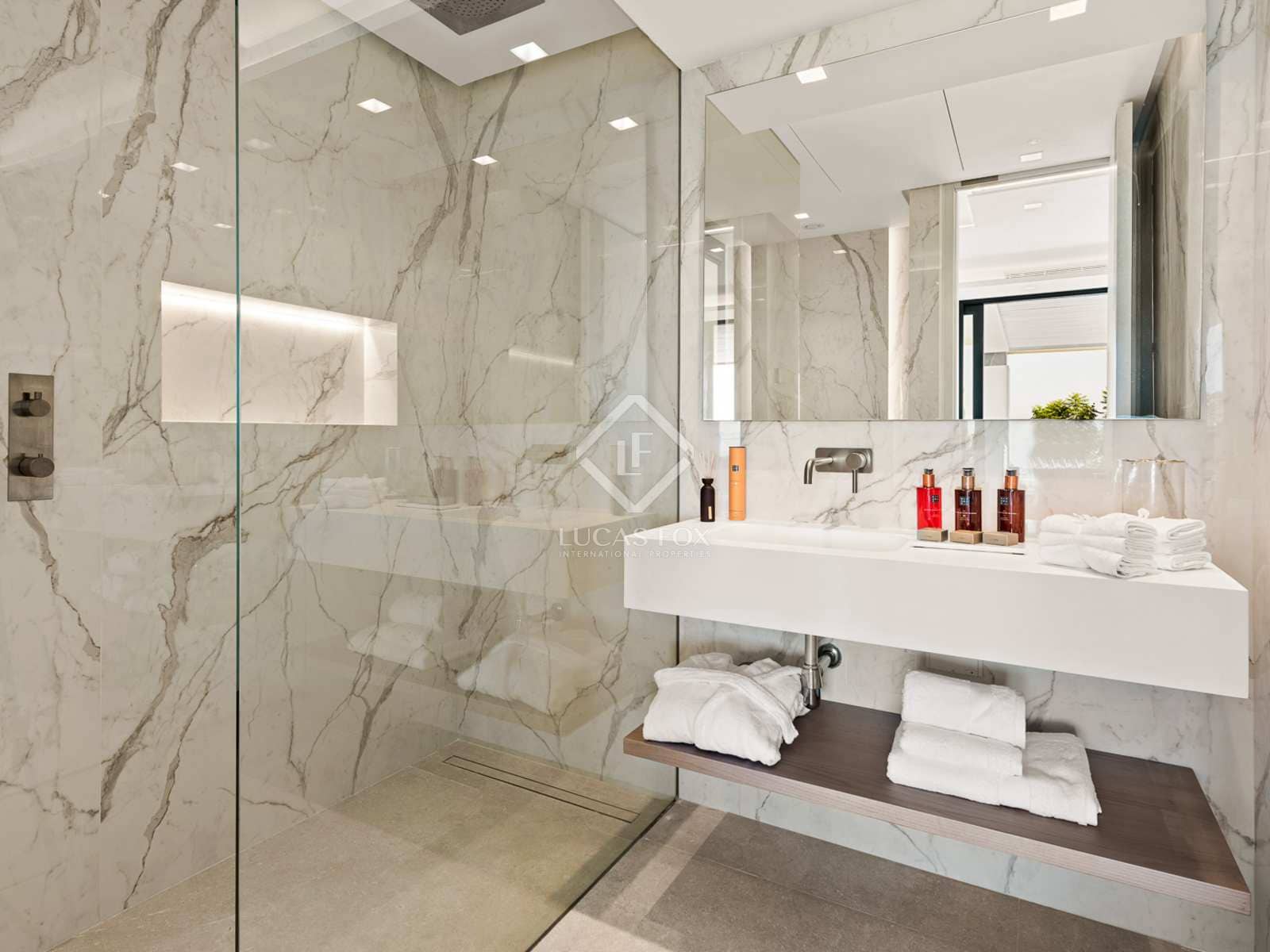 4 slaapkamer Villa te koop in Los Flamingos met zwembad garage - € 4.995.000 (Ref: 8173738)