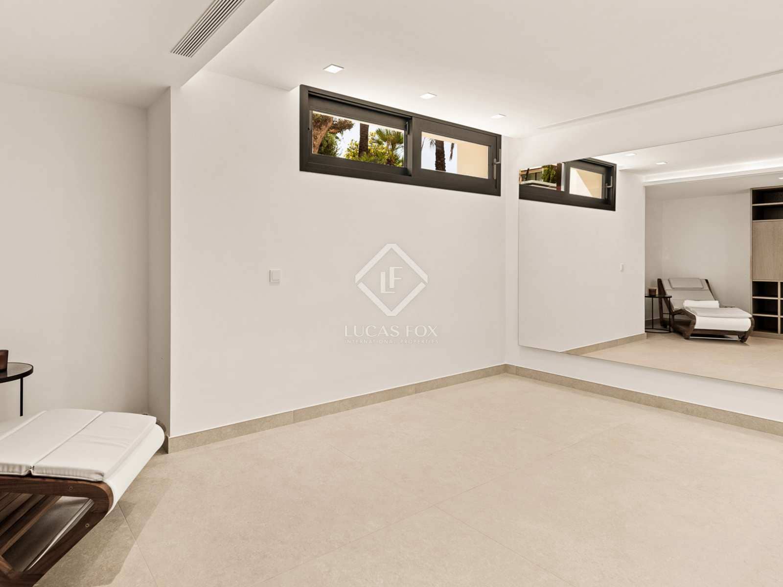 4 slaapkamer Villa te koop in Los Flamingos met zwembad garage - € 4.995.000 (Ref: 8173738)