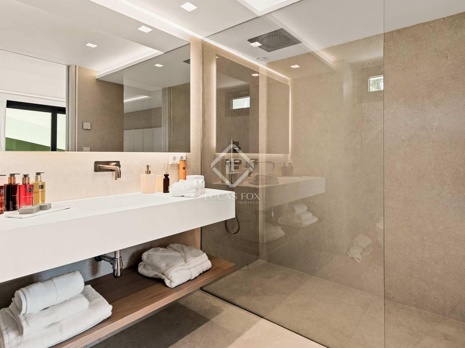 4 slaapkamer Villa te koop in Los Flamingos met zwembad garage - € 4.995.000 (Ref: 8173738)