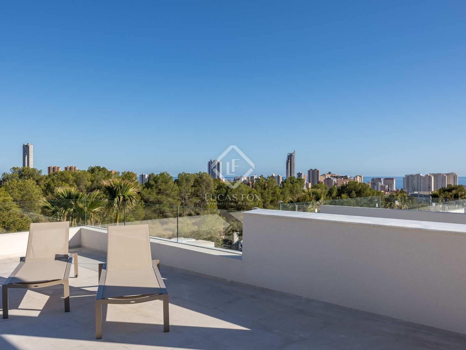 3 bedroom Villa for sale in Finestrat with pool garage - € 565,000 (Ref: 8173825)