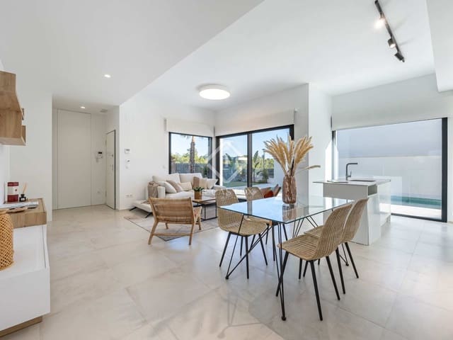 Chalet de 3 habitaciones en Finestrat en venta con piscina garaje - 580.000 € (Ref: 8173826)