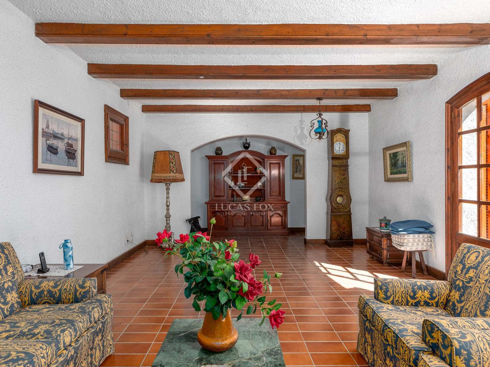 9 sypialnia Willa na sprzedaż w Lloret de Mar z basenem garażem - 900 000 € (Ref: 8182650)