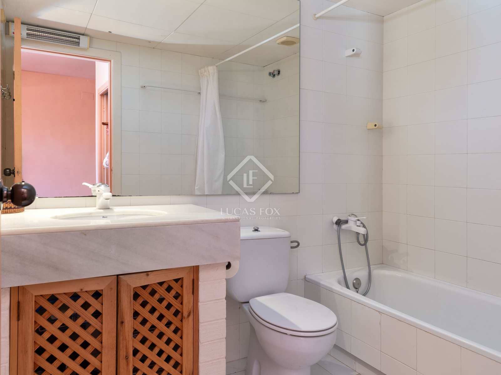 9 sypialnia Willa na sprzedaż w Lloret de Mar z basenem garażem - 900 000 € (Ref: 8182650)