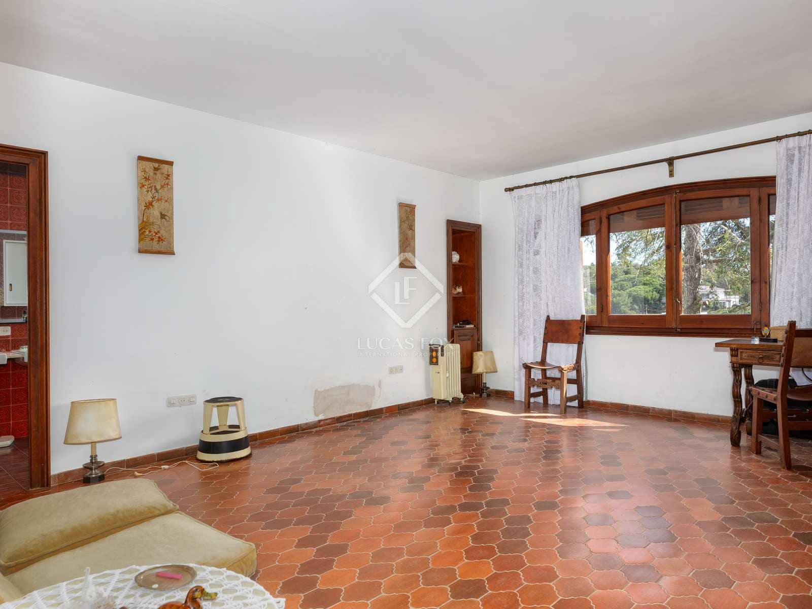 9 sypialnia Willa na sprzedaż w Lloret de Mar z basenem garażem - 900 000 € (Ref: 8182650)