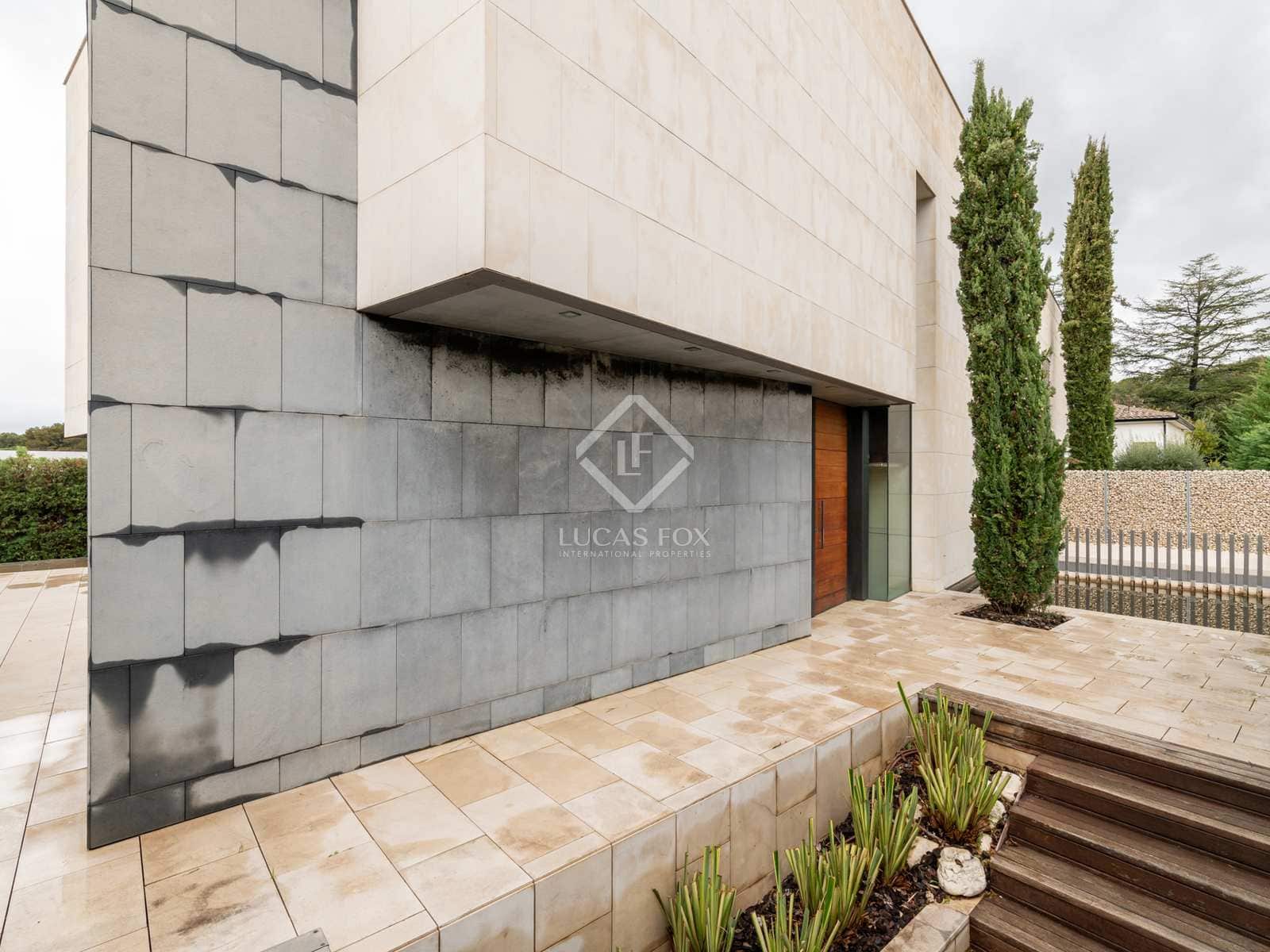 4 soveværelse Villa til salg i Matadepera med swimmingpool garage - € 900.000 (Ref: 8185420)