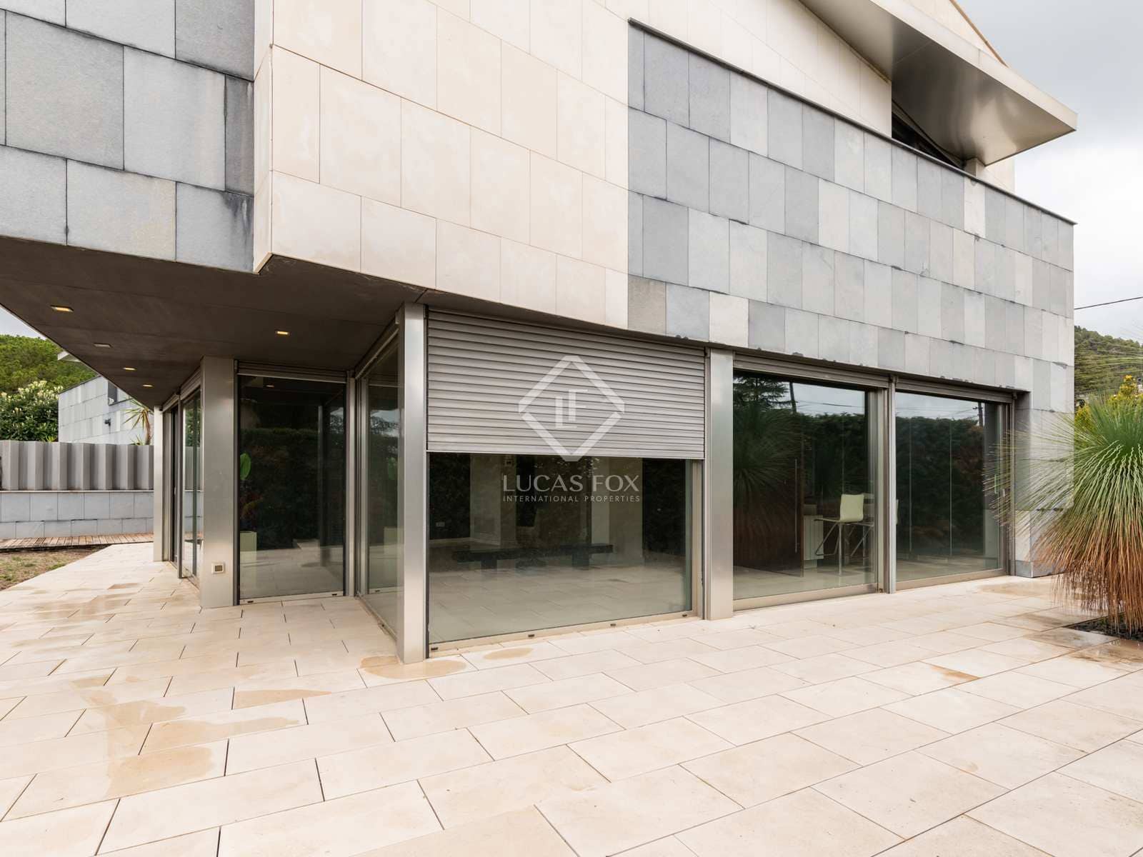 4 soveværelse Villa til salg i Matadepera med swimmingpool garage - € 900.000 (Ref: 8185420)