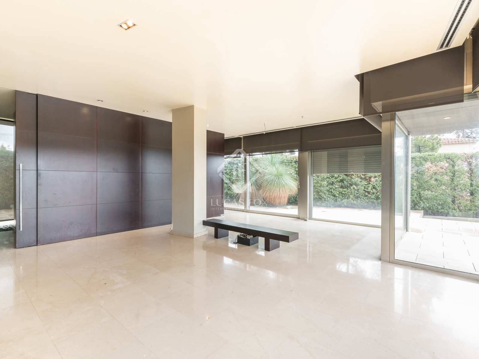 4 soveværelse Villa til salg i Matadepera med swimmingpool garage - € 900.000 (Ref: 8185420)