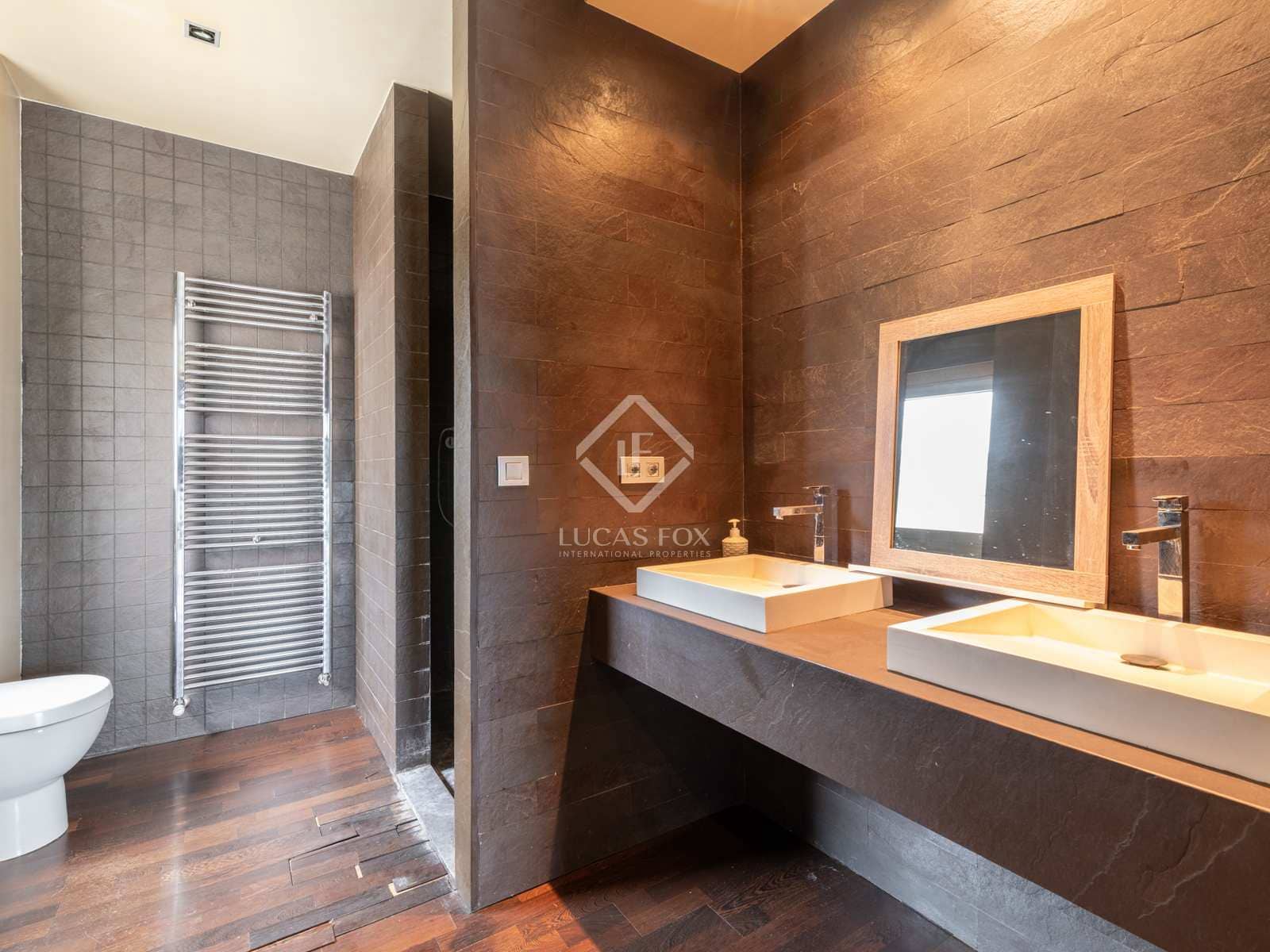 4 soveværelse Villa til salg i Matadepera med swimmingpool garage - € 900.000 (Ref: 8185420)