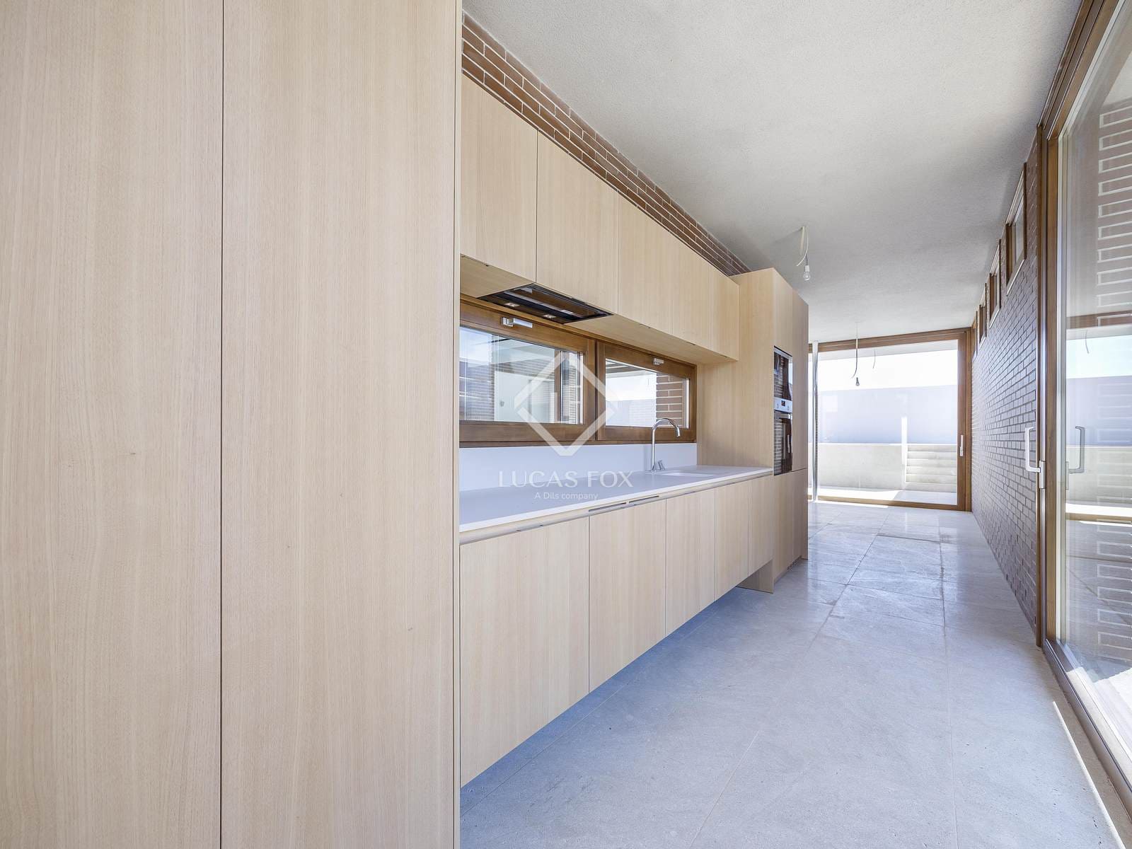 3 soveværelse Villa til salg i Riba-roja de Turia - € 590.000 (Ref: 8188626)