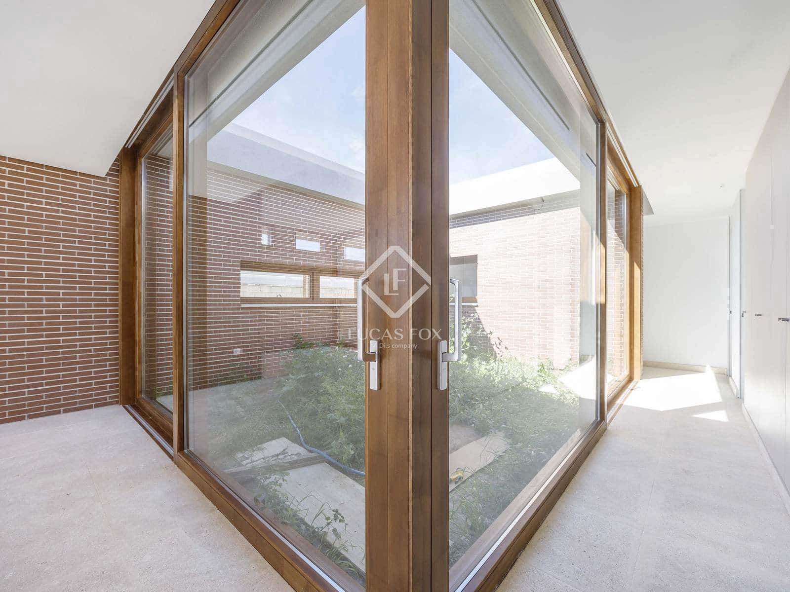 3 soveværelse Villa til salg i Riba-roja de Turia - € 590.000 (Ref: 8188626)