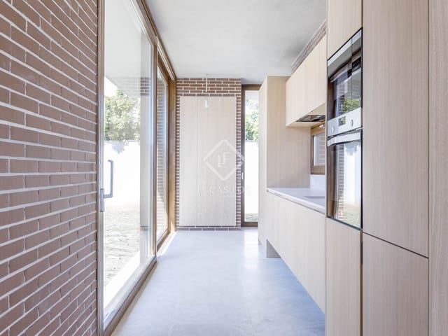 3 soveværelse Villa til salg i Riba-roja de Túria - € 590.000 (Ref: 8188629)