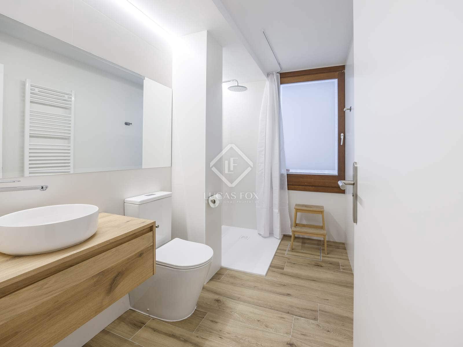 2 soverom Leilighet til leie i Valencia by - € 2 100 (Ref: 8188632)