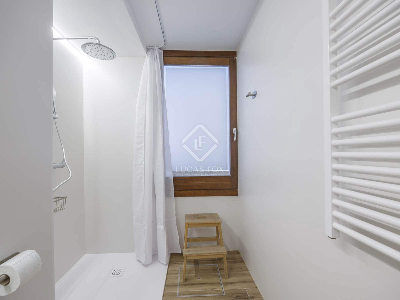 2 soverom Leilighet til leie i Valencia by - € 2 100 (Ref: 8188632)