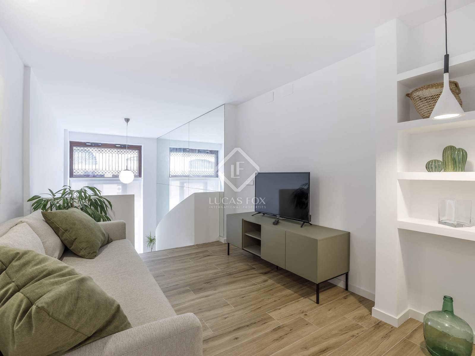 2 soverom Leilighet til leie i Valencia by - € 2 100 (Ref: 8188632)