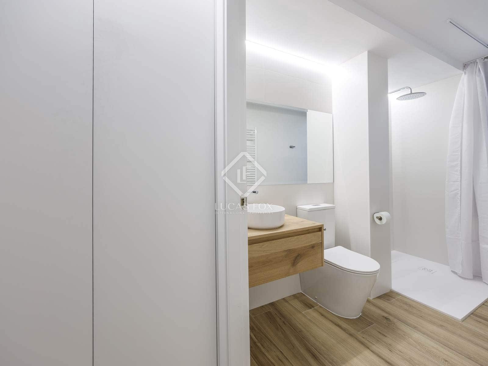 2 soverom Leilighet til leie i Valencia by - € 2 100 (Ref: 8188632)