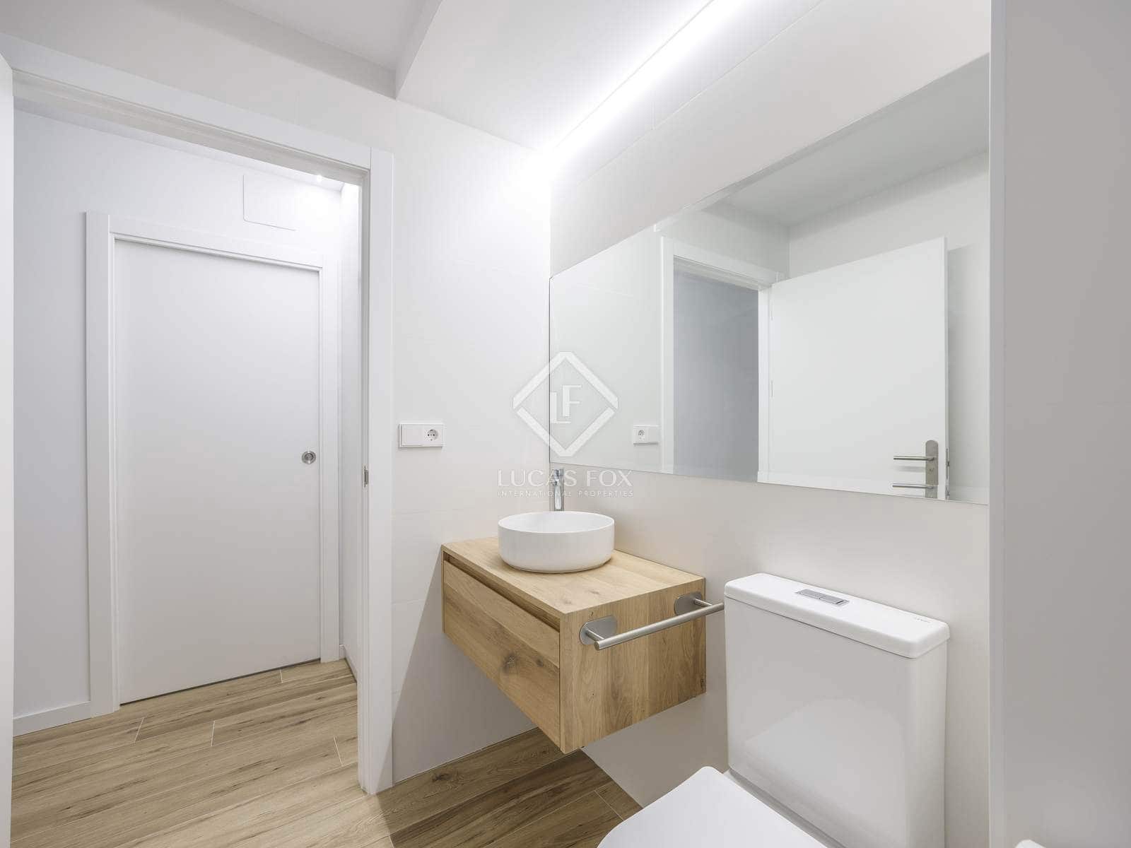 2 soverom Leilighet til leie i Valencia by - € 2 100 (Ref: 8188632)