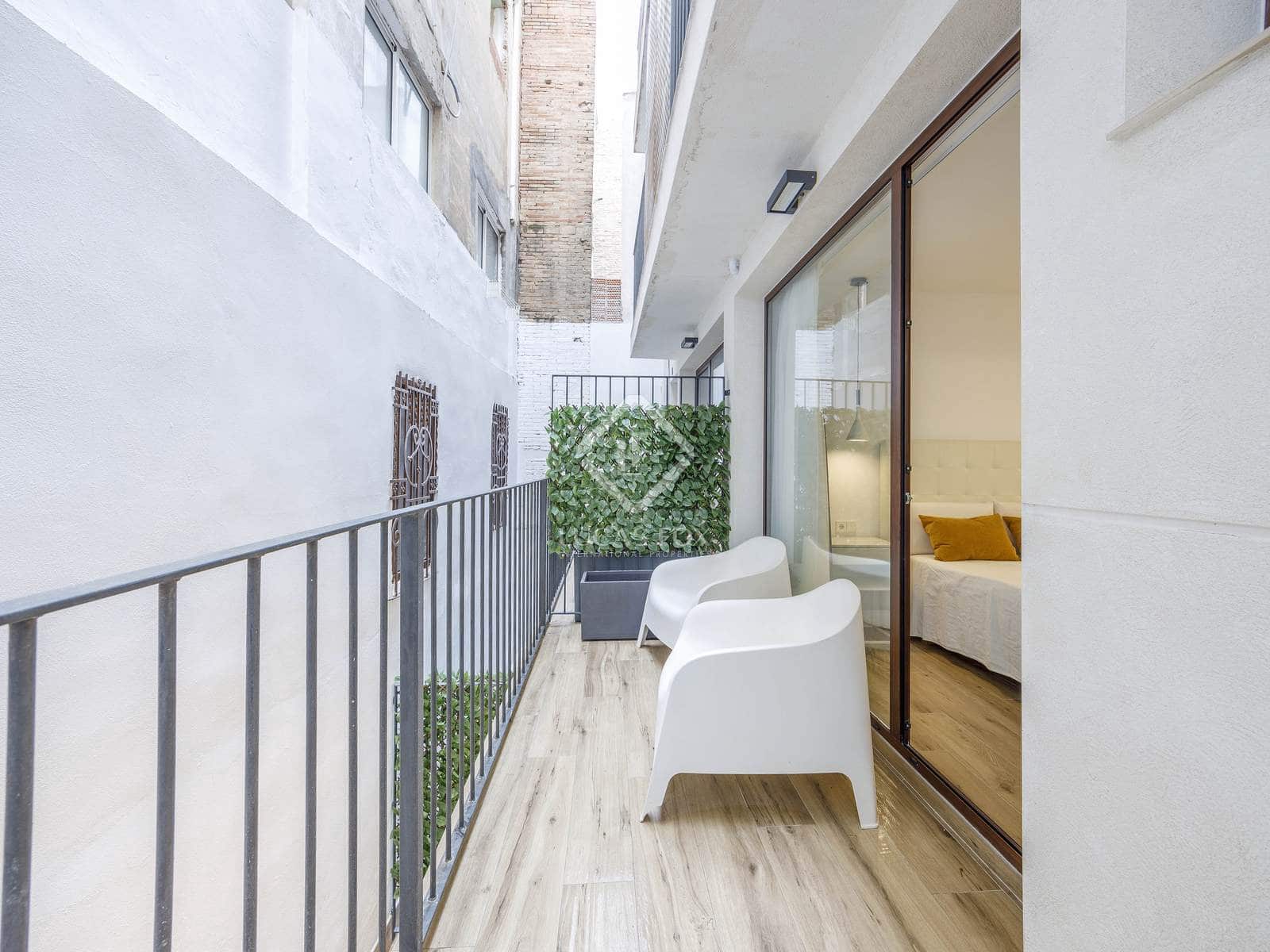 2 soverom Leilighet til leie i Valencia by - € 2 100 (Ref: 8188632)