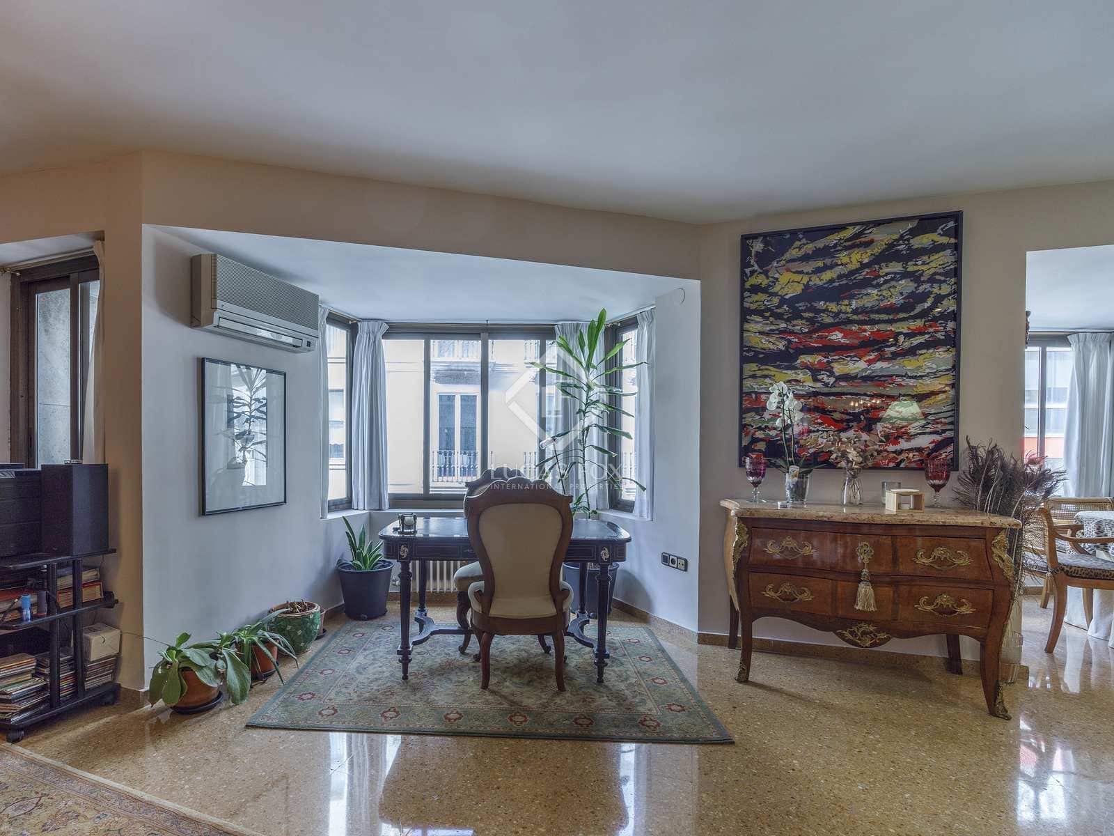 5 soverom Leilighet til salgs i Valencia by - € 810 000 (Ref: 8188656)