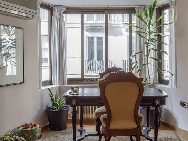 5 soverom Leilighet til salgs i Valencia by - € 810 000 (Ref: 8188656)