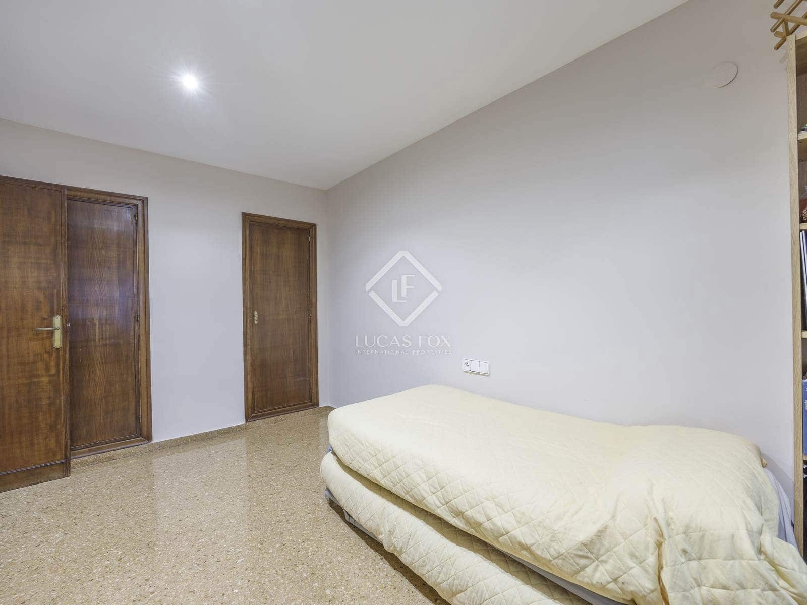 5 soverom Leilighet til salgs i Valencia by - € 810 000 (Ref: 8188656)