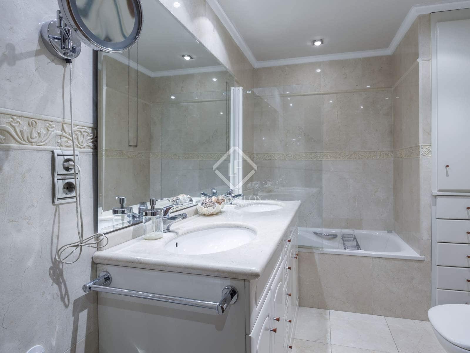 5 soverom Leilighet til salgs i Valencia by - € 810 000 (Ref: 8188656)