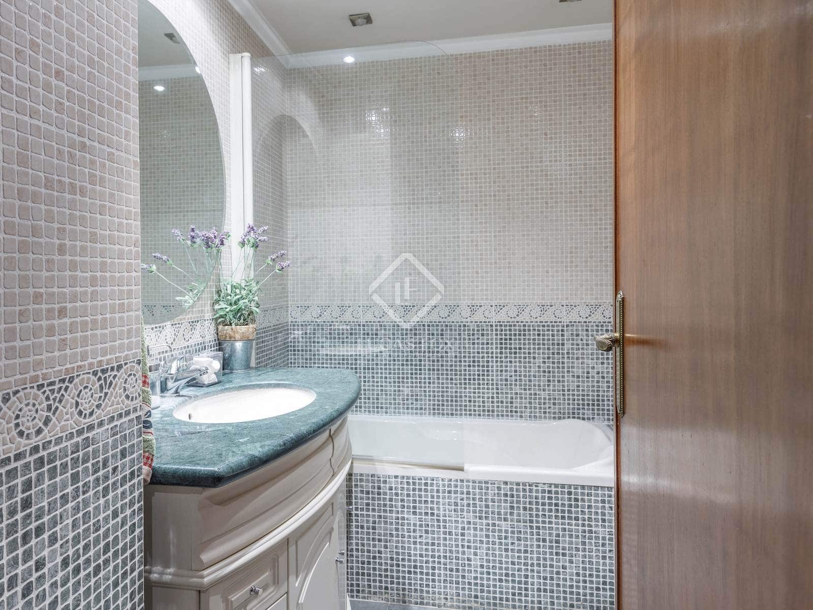 5 soverom Leilighet til salgs i Valencia by - € 810 000 (Ref: 8188656)