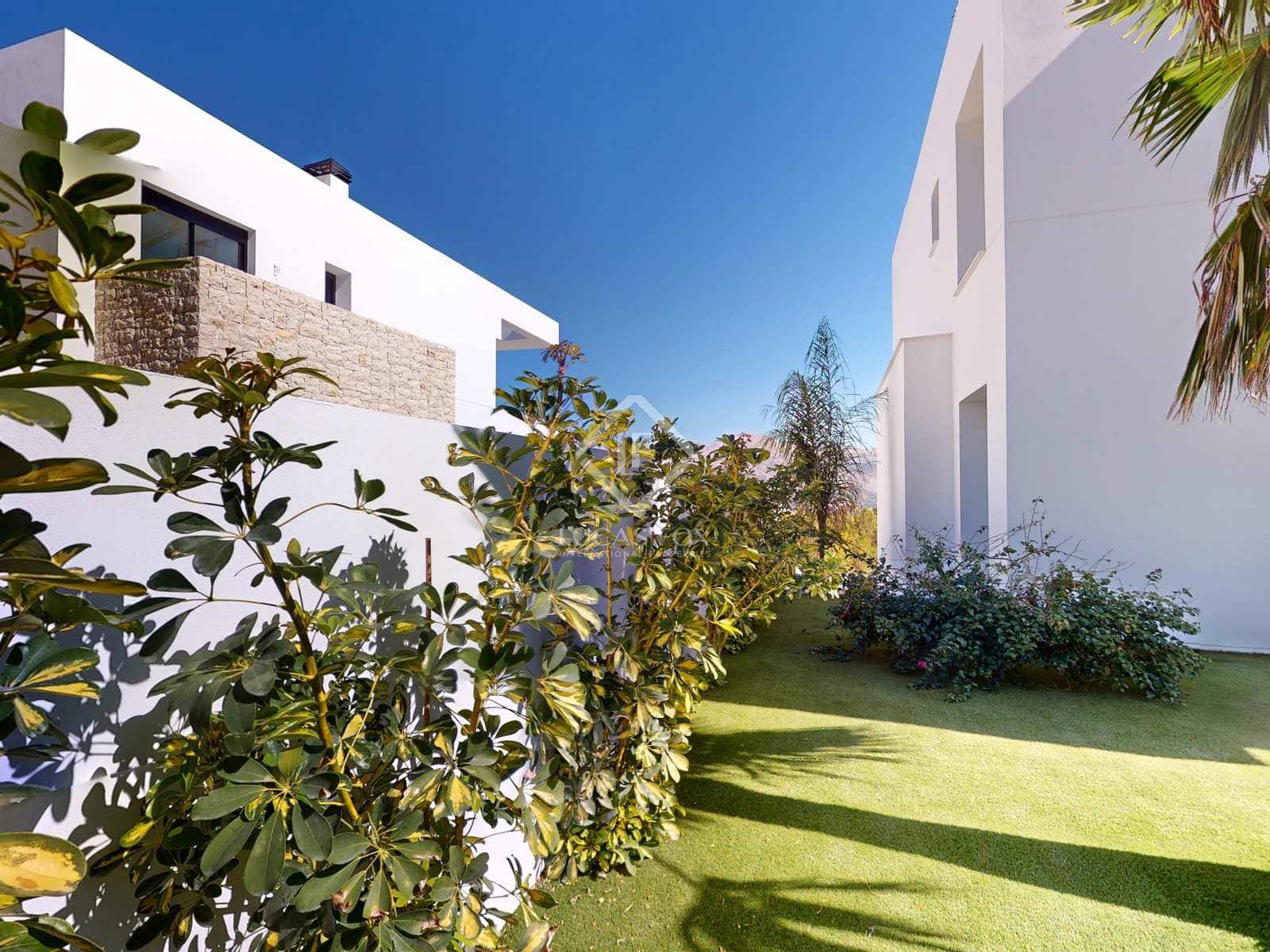 3 sypialnia Willa na sprzedaż w Polop z basenem garażem - 740 000 € (Ref: 8194333)