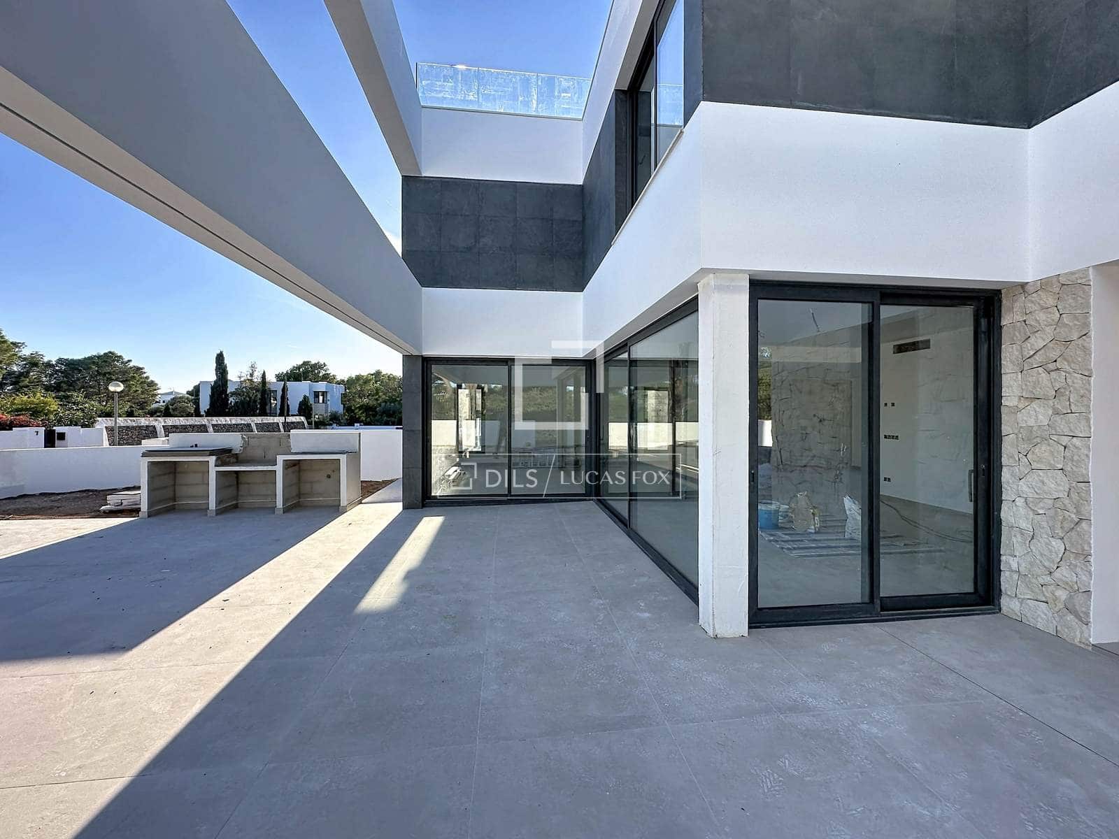 4 soverom Villa til salgs i Ciutadella de Menorca med svømmebasseng garasje - € 2 200 000 (Ref: 8198263)