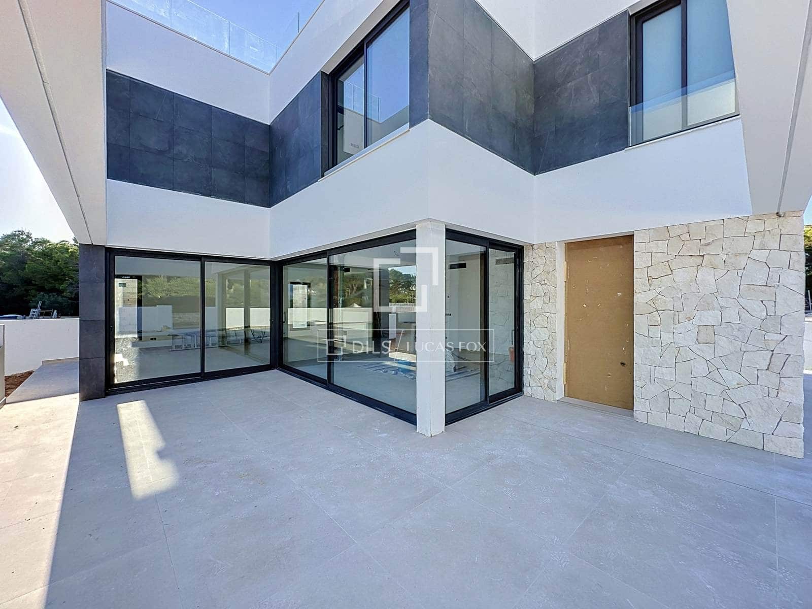 4 soverom Villa til salgs i Ciutadella de Menorca med svømmebasseng garasje - € 2 200 000 (Ref: 8198263)