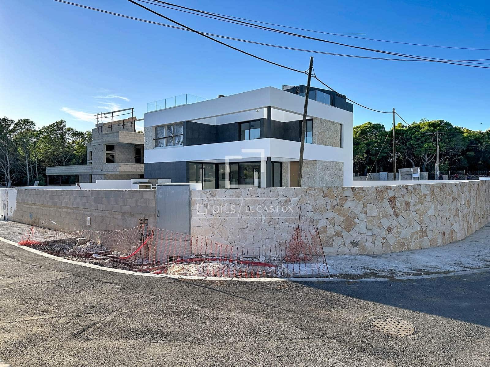 4 soverom Villa til salgs i Ciutadella de Menorca med svømmebasseng garasje - € 2 200 000 (Ref: 8198263)