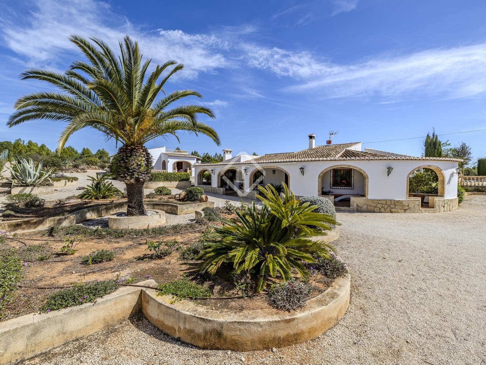 4 sypialnia Willa na sprzedaż w Javea / Xabia z basenem garażem - 795 000 € (Ref: 8200763)