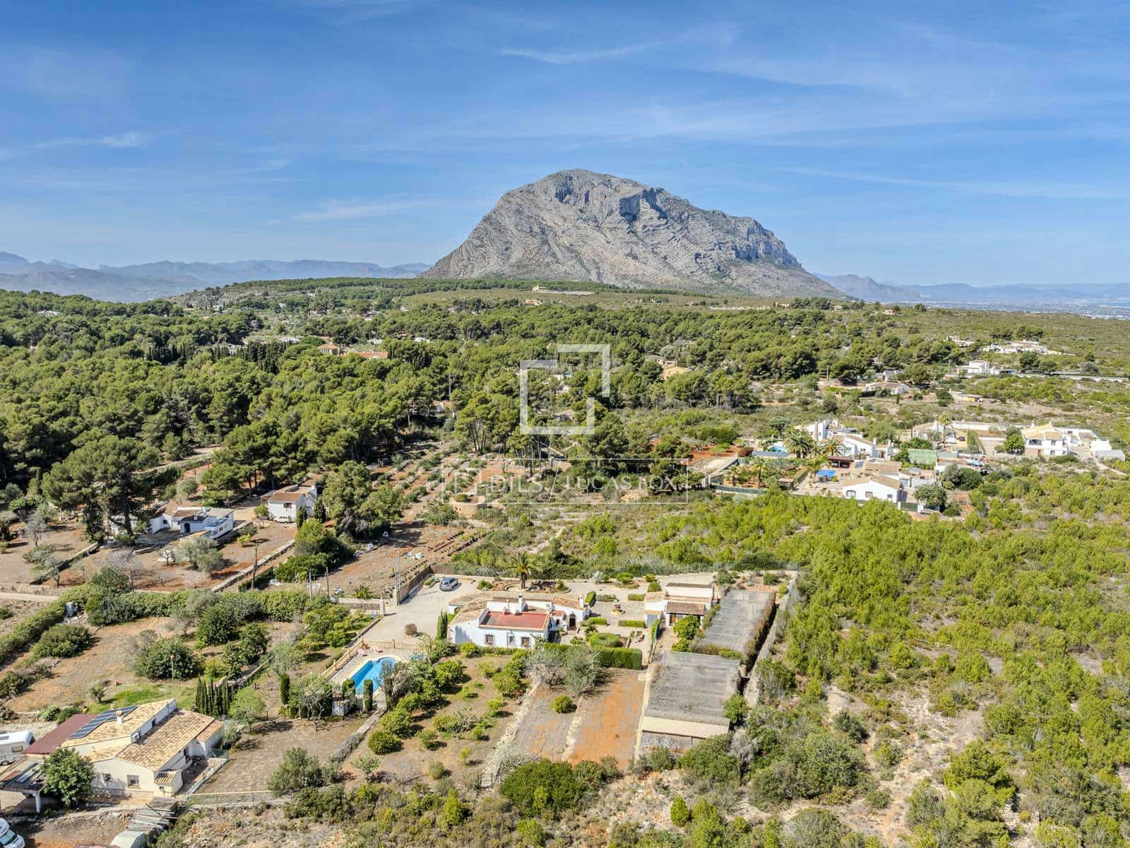 4 sypialnia Willa na sprzedaż w Javea / Xabia z basenem garażem - 795 000 € (Ref: 8200763)