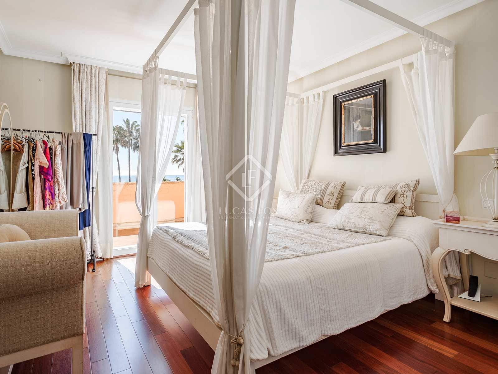 8 bedroom Villa for sale in Estepona with pool garage - € 8,400,000 (Ref: 8206024)